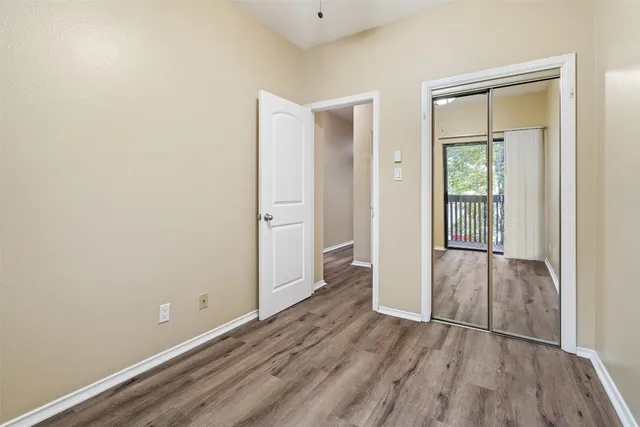 $1,200 | 612 Park Place, Unit 204, Austin, TX 78705