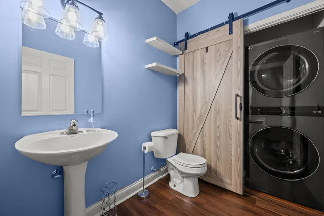 $399,900 | 1920 North Farwell Avenue, Unit 203, Milwaukee, WI 53202