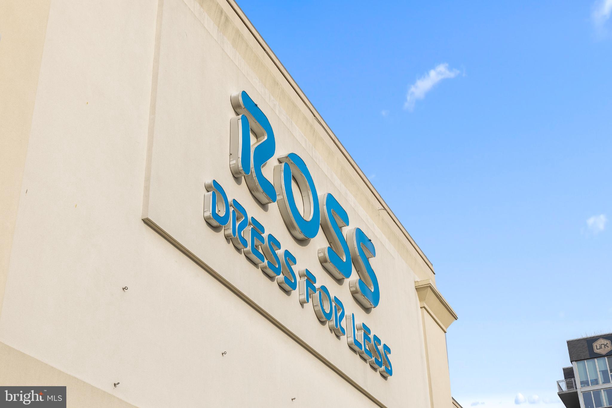 1841 L Street Northeast Washington, DC 20002 - Photo 25 of 31 a close up of a street sign