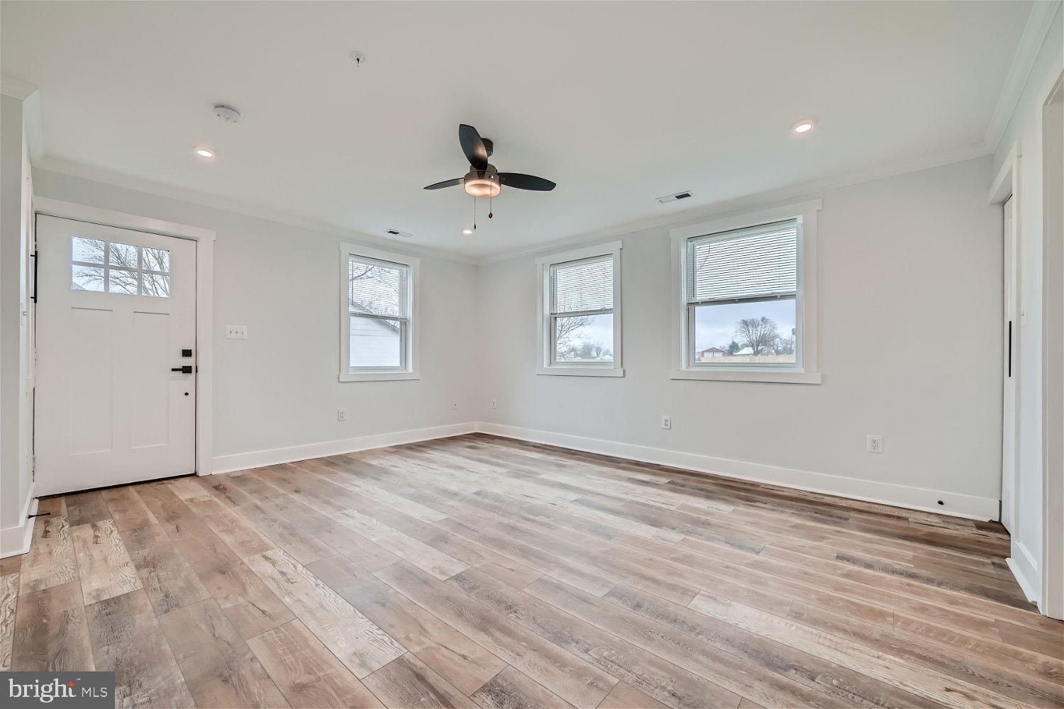 5103 Harney Road Taneytown, MD 21787 - Photo 5 of 23