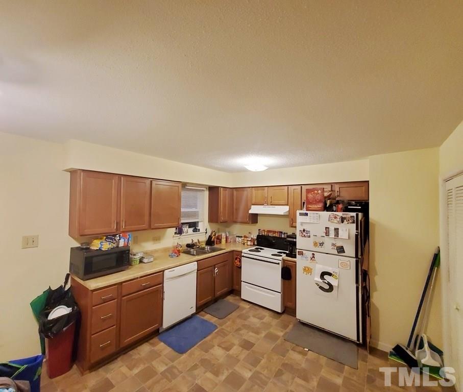 102 Bramble Court Raleigh, NC 27615 - Photo 5 of 11 Gallery Image 5