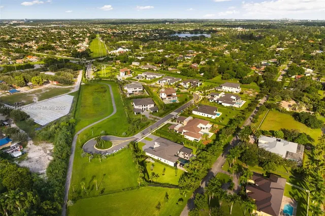 $3,600,000 | 14940 Southwest 16th Court, Davie, FL 33326