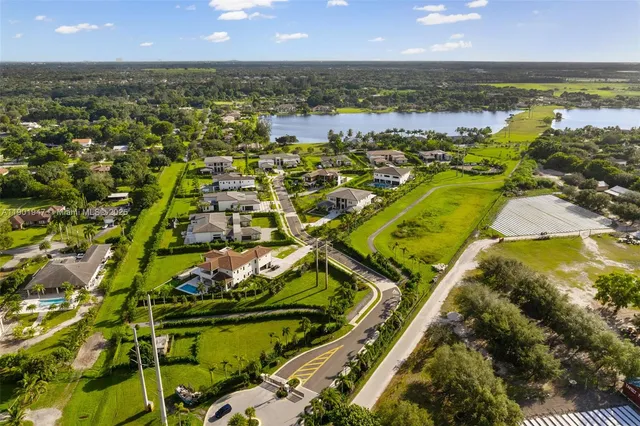 $3,600,000 | 14940 Southwest 16th Court, Davie, FL 33326