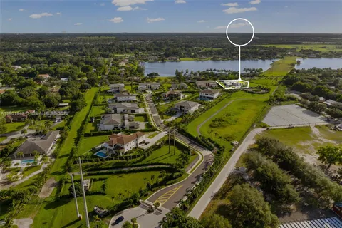 $3,600,000 | 14940 Southwest 16th Court, Davie, FL 33326