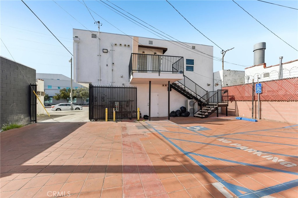 9320 Long Beach Boulevard South Gate, CA 90280 - Photo 30 of 30 a view of a building with a street