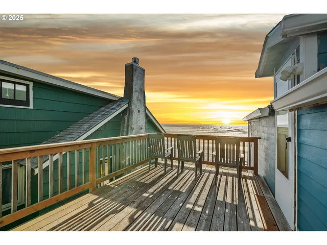 $1,150,000 | 3215 Northwest Inlet Avenue, Lincoln City, OR 97367