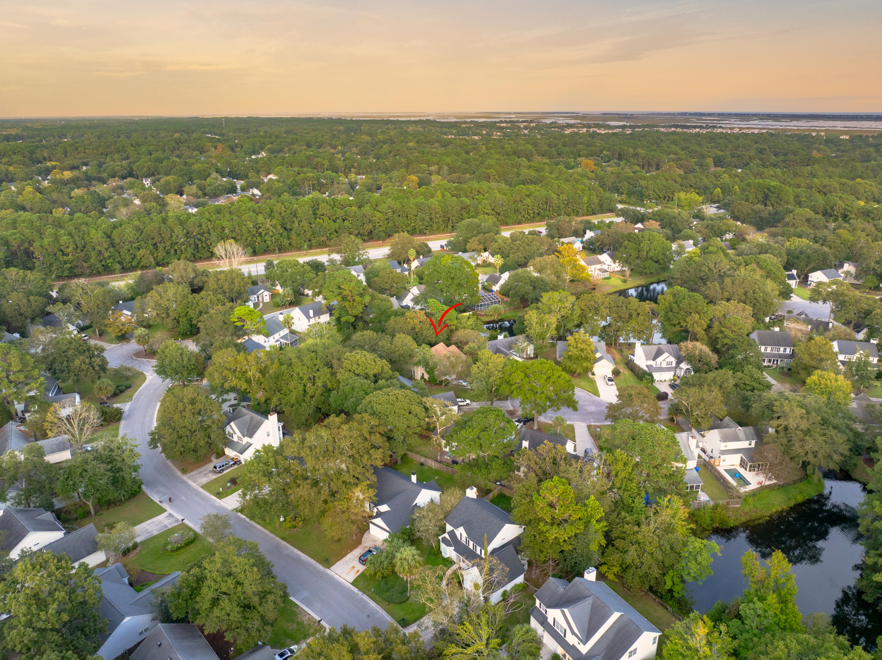 1901 Oak Tree Lane Mount Pleasant, SC 29464 - Photo 38 of 41 DJI_20251008181244_0031_D-HDR