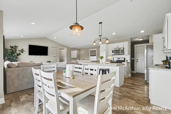 $329,000 | 11771 Deerfield Drive, Ravenna, MI 49451