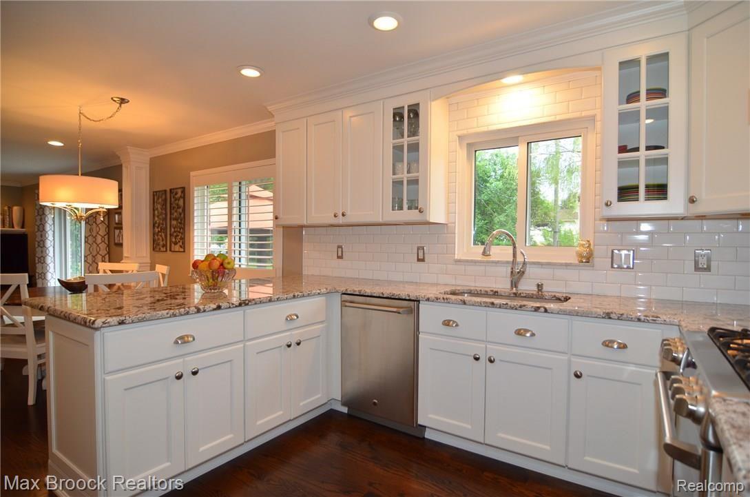 2183 Wayward Drive Rochester, MI 48309 - Photo 17 of 44 Kitchen Boasts Great Lighting