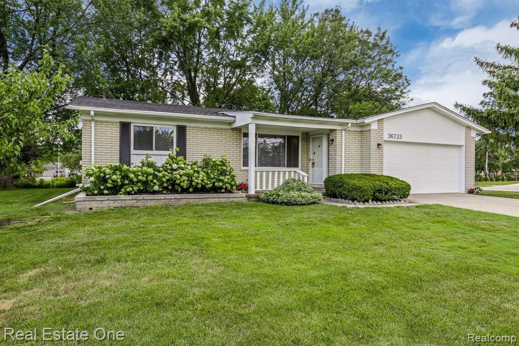 36733 West Seven Mile Road Livonia, MI 48152 - Photo 27 of 28