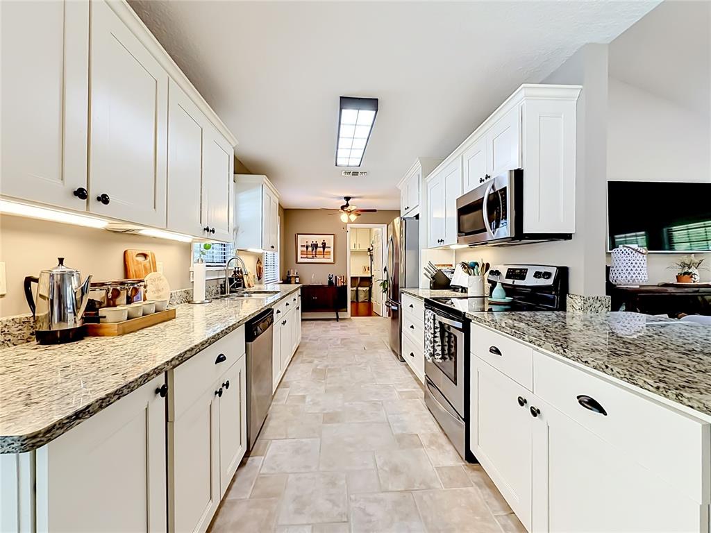 10655 Southwest 69th Terrace Ocala, FL 34476 - Photo 14 of 46