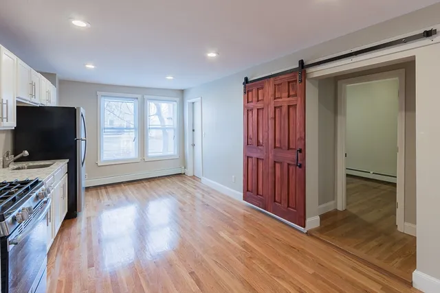 $2,350 | 97 Bridge Salem Ma, Unit 2, Salem, MA 01970