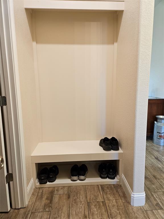 904 Avagail Avenue Springtown, TX 76082 - Photo 3 of 27 a view of wooden closet