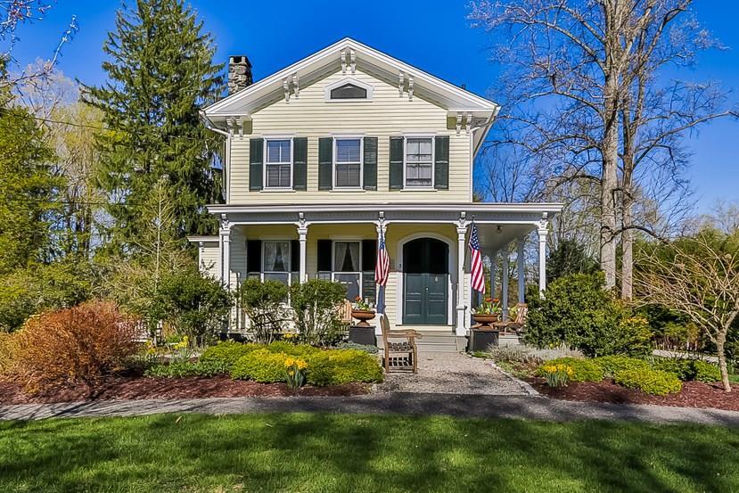 3 Long Meadow Hill Road Brookfield, CT 06804 - Photo 1 of 1 a front view of a house with a yard