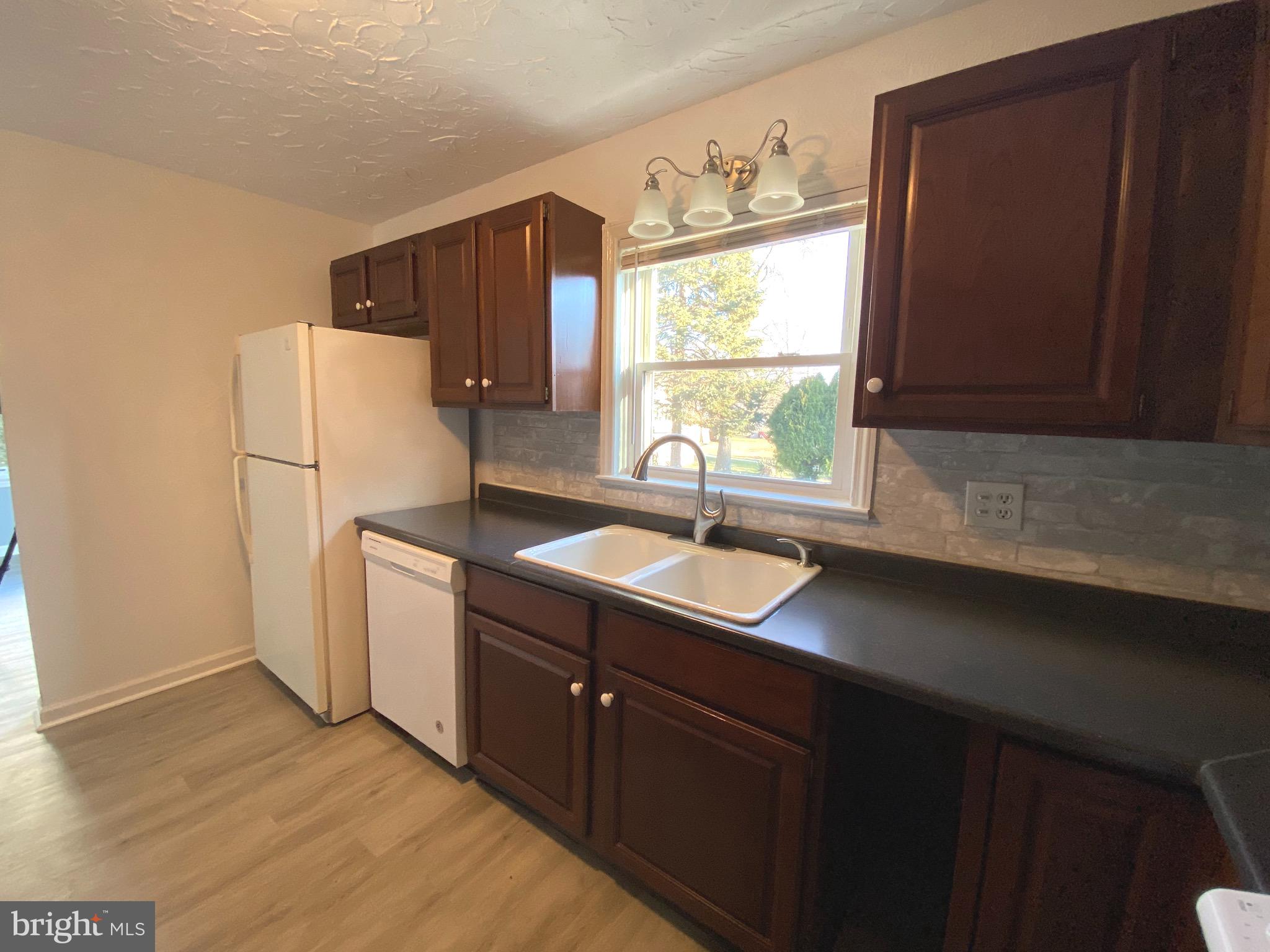 109 Clearview Road Hanover, PA 17331 - Photo 4 of 47 Gallery Image 4