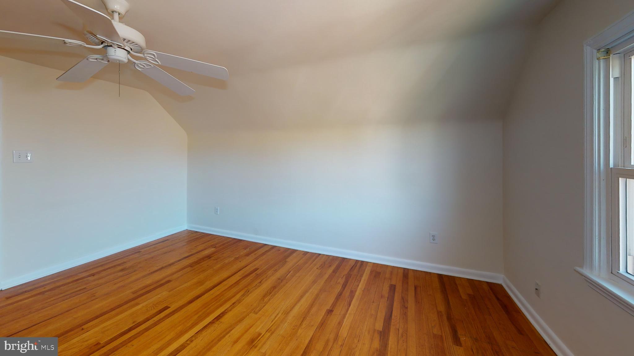 109 Clearview Road Hanover, PA 17331 - Photo 39 of 47 2rd bedroom top floor