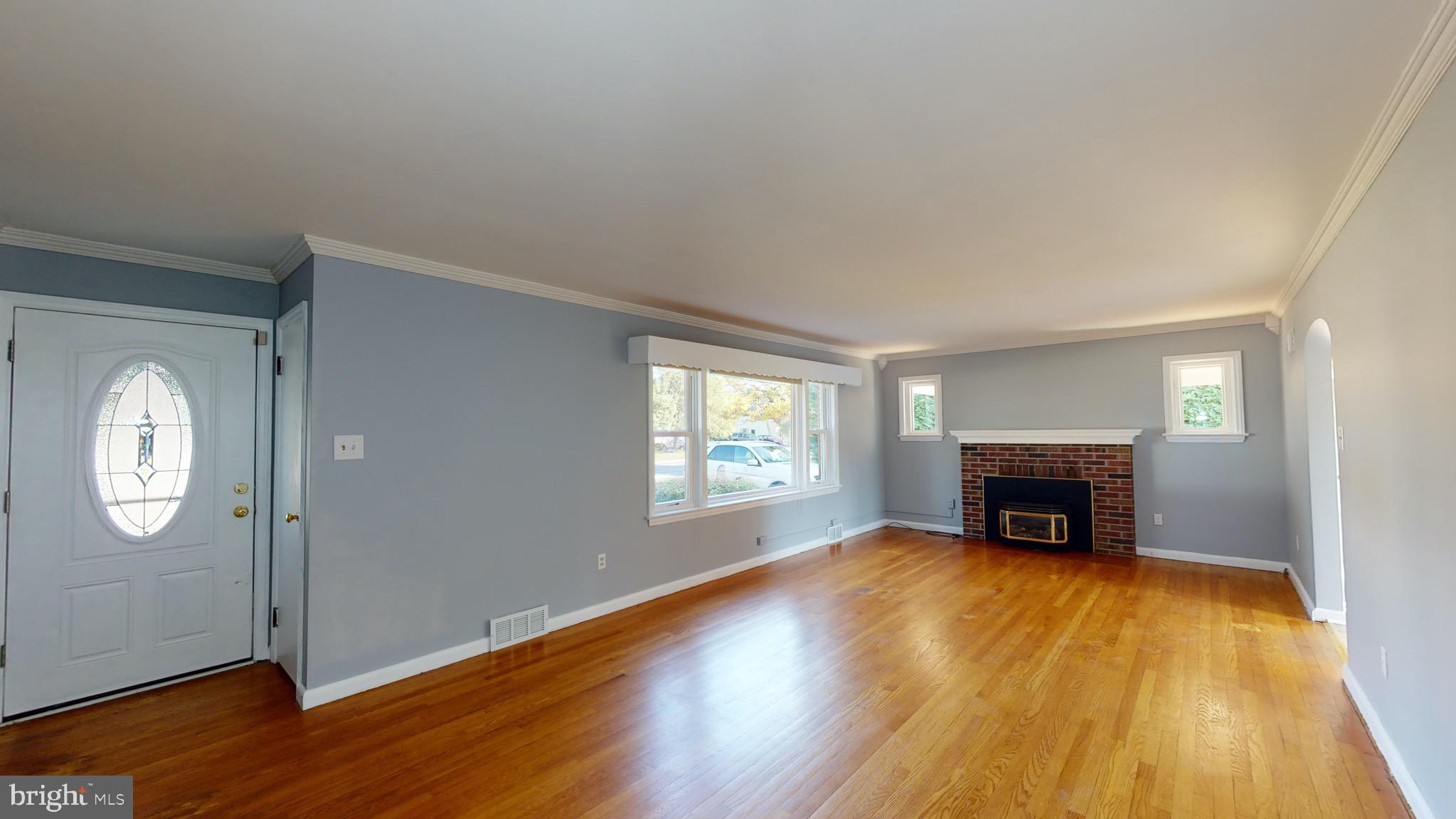 109 Clearview Road Hanover, PA 17331 - Photo 10 of 47 Living room and front hallway