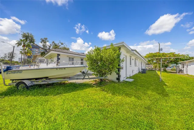$1,199,000 | 213 Southeast Park Street, Dania Beach, FL 33004