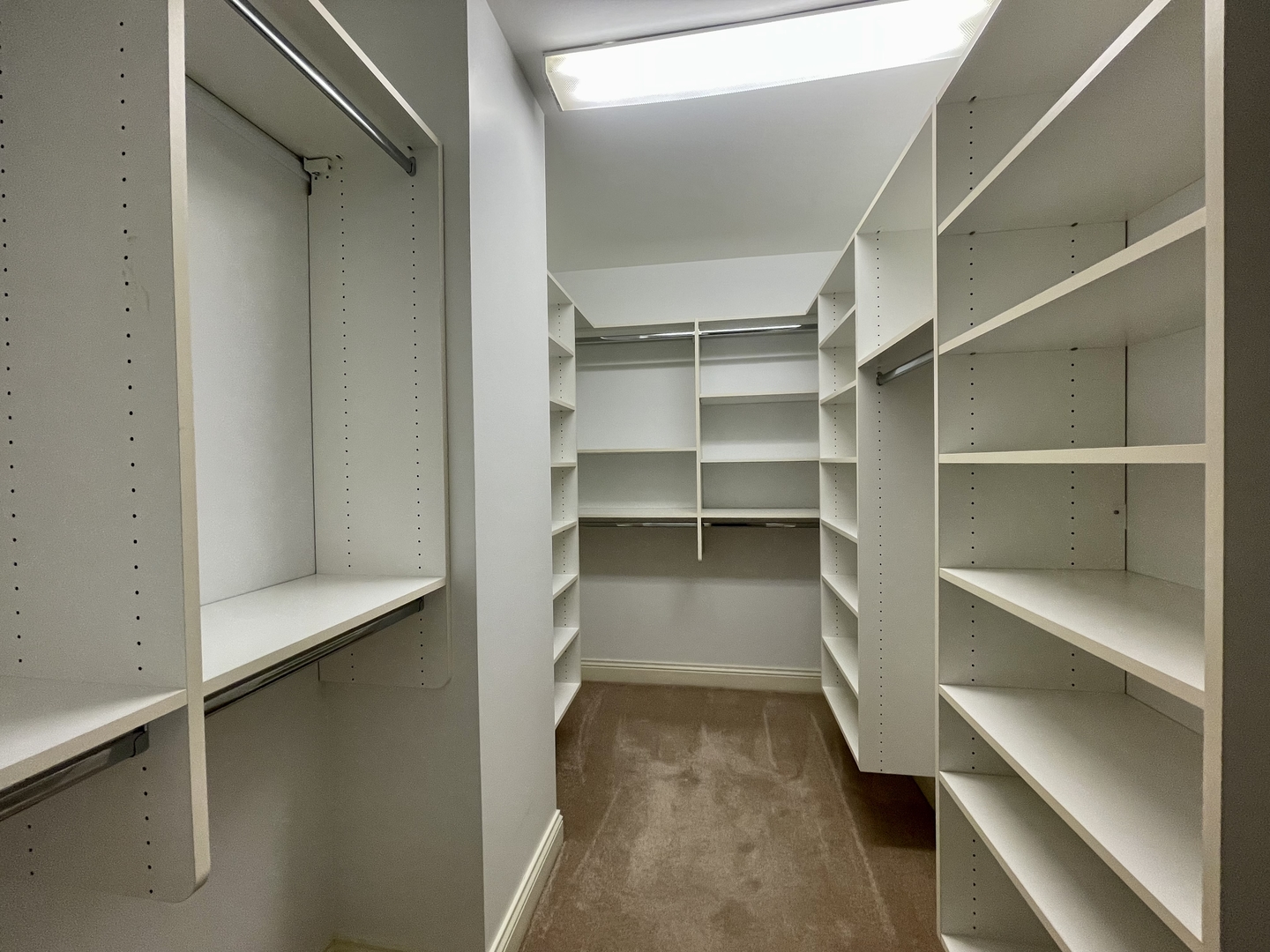 520 South Washington Street, Unit 604 Naperville, IL 60540 - Photo 16 of 32
