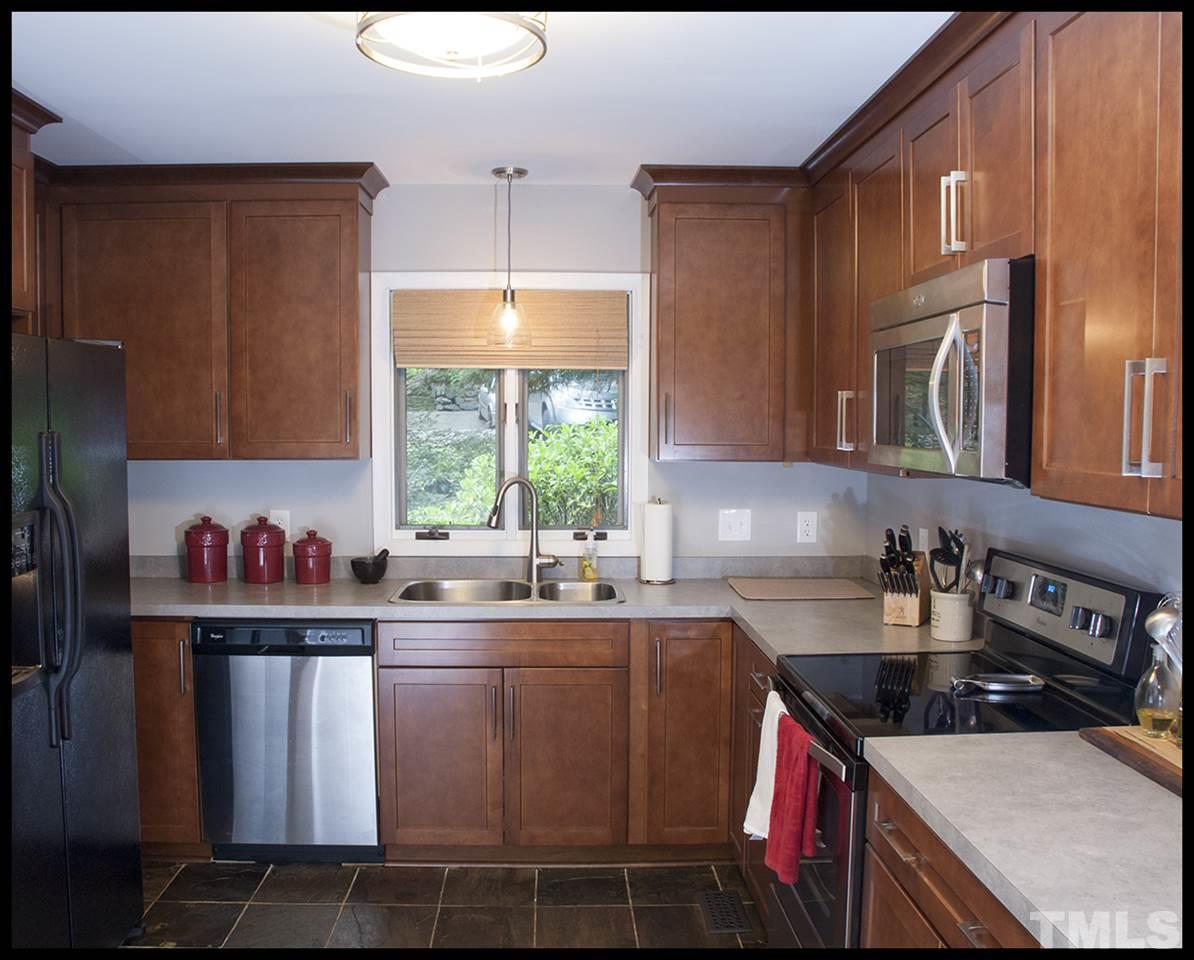 19 Pinnacle Road Durham, NC 27705 - Photo 4 of 17