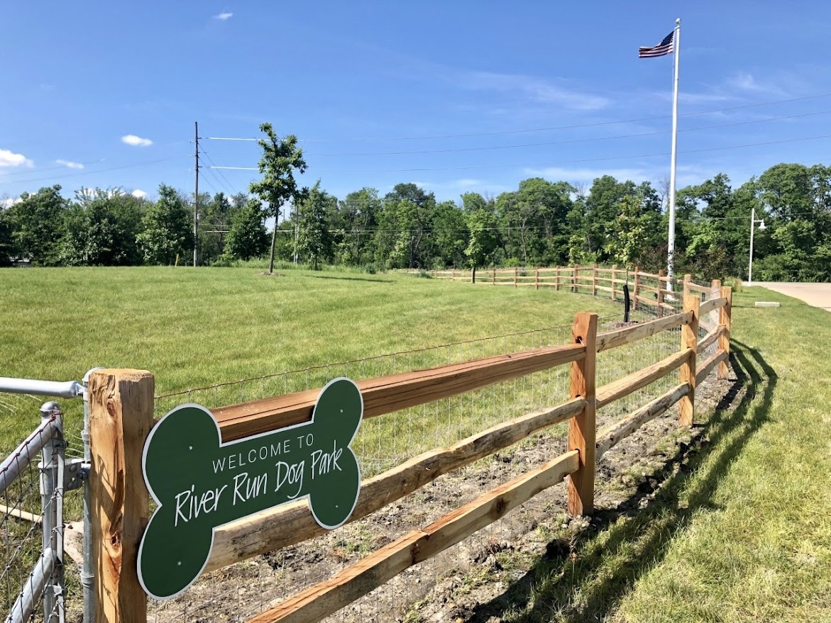 8 Port Place Ottawa, IL 61350 - Photo 35 of 35 a view of a chairs and table in the patio
