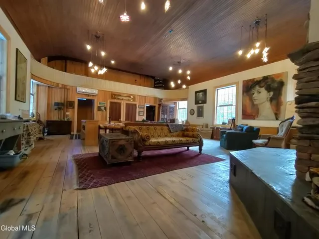 $880,000 | 820 Trout Lake Road, Bolton, NY 12814