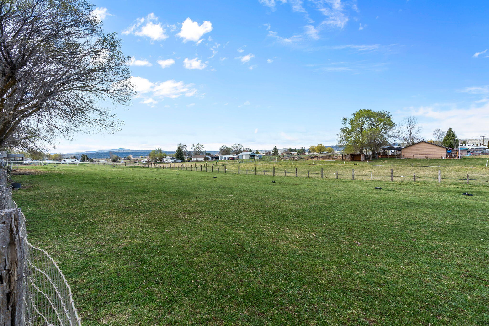7651 Edwards Road Prineville, OR 97754 - Photo 45 of 54 2026_04_02_7651_NE_Edwards_Rd_Pv-11