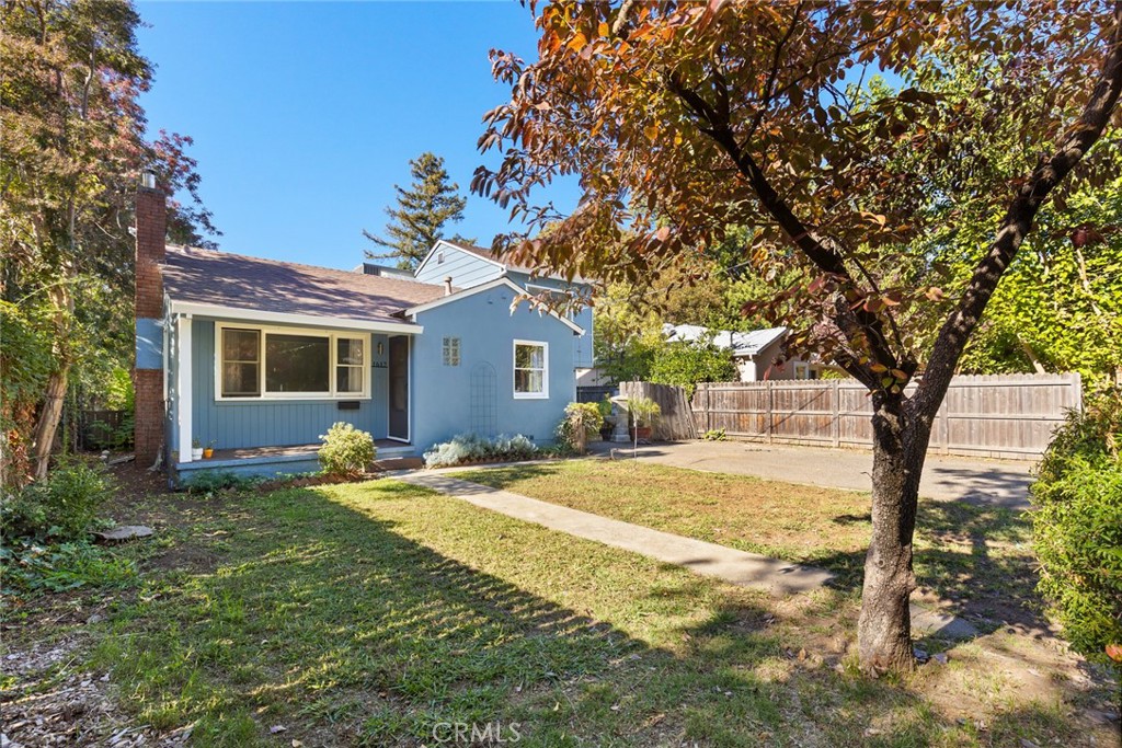 1617 Arcadian Avenue Chico, CA 95926 - Photo 31 of 34 a house with yard in front of it