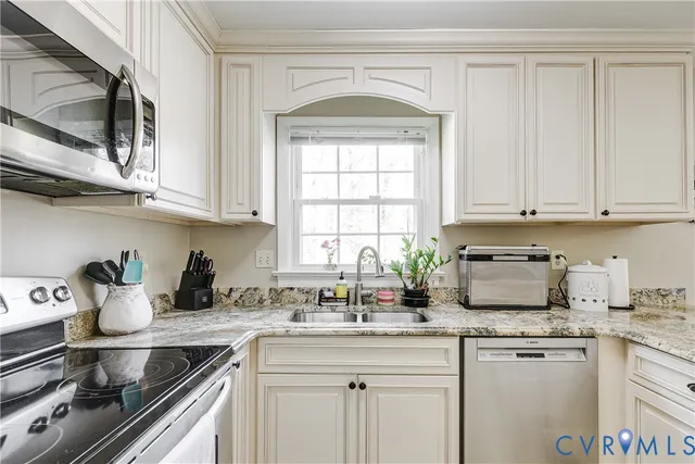 $399,950 | 3201 Fox Chase Road, Midlothian, VA 23112