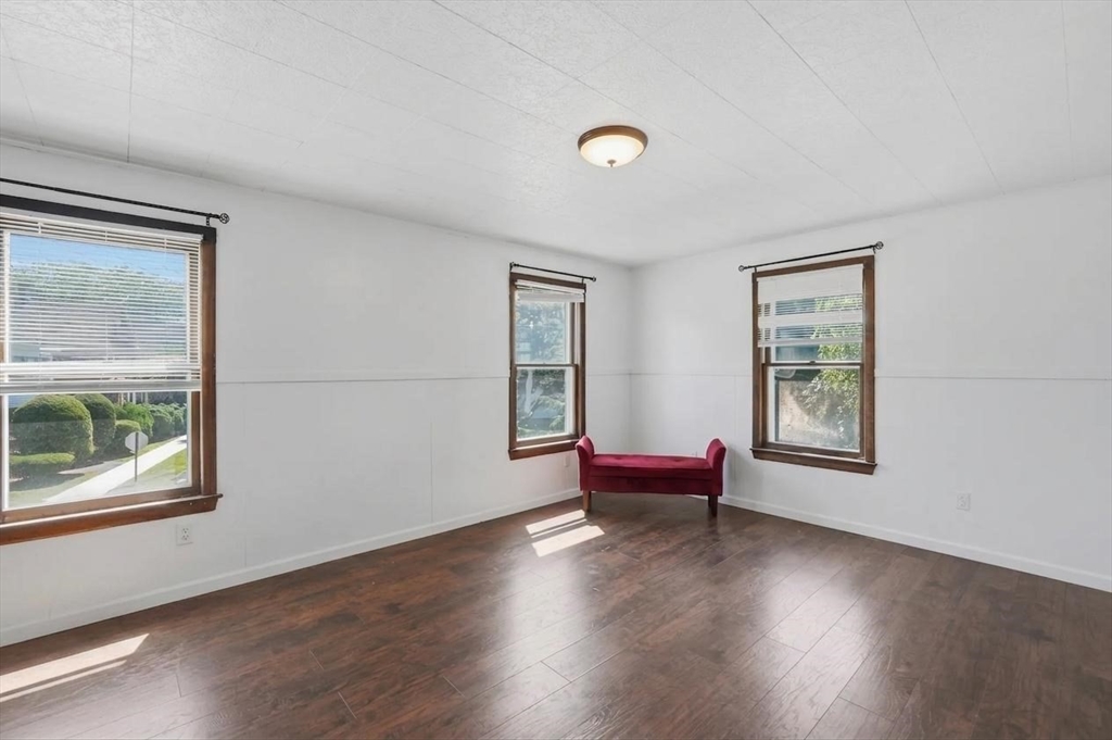 28 Shepard Street Westfield, MA 01085 - Photo 24 of 37