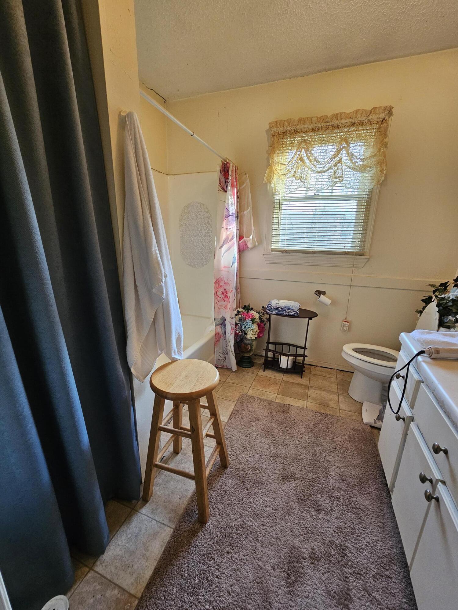 307 Back Valley Road Trenton, GA 30752 - Photo 9 of 12 20240122_165228