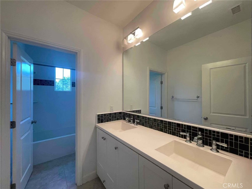 148 Stallion Irvine, CA 92602 - Photo 15 of 17