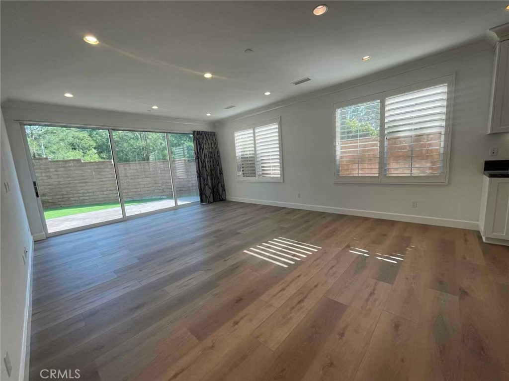 148 Stallion Irvine, CA 92602 - Photo 7 of 17