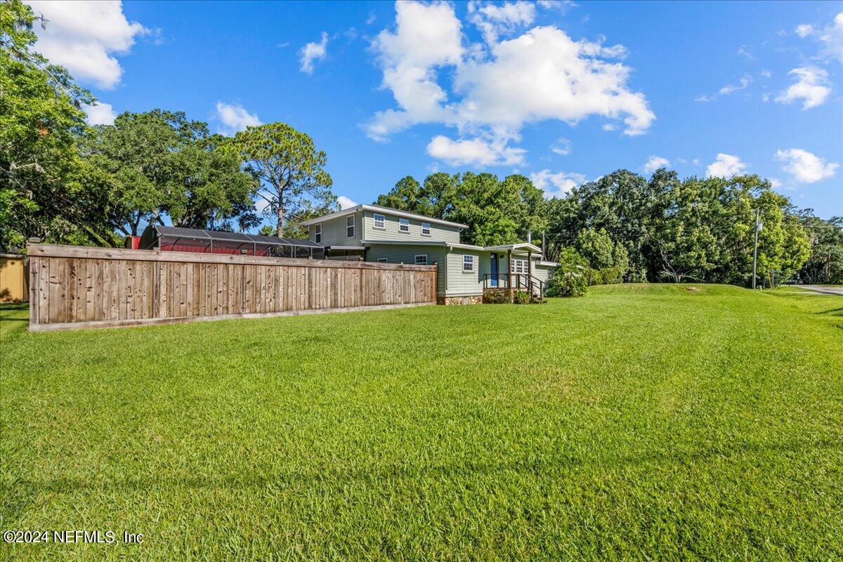 260 Brickyard Road Middleburg, FL 32068 - Photo 3 of 52 a house view with a garden