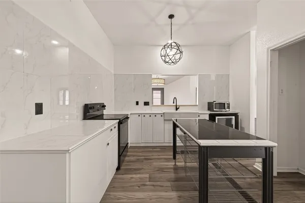 $1,950 | 3517 Denio Drive, Houston, TX 77082