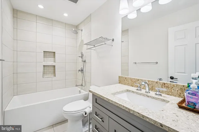 $725,000 | 28 Sterling Court, Rockville, MD 20850