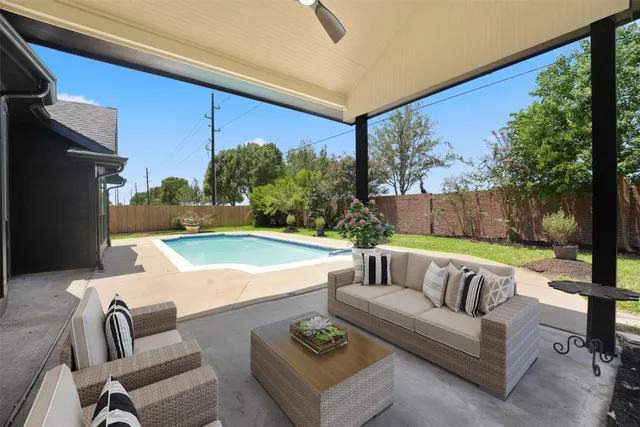 $435,000 | 5703 Ashbury Trails Court, Sugar Land, TX 77479