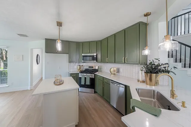 $435,000 | 5703 Ashbury Trails Court, Sugar Land, TX 77479