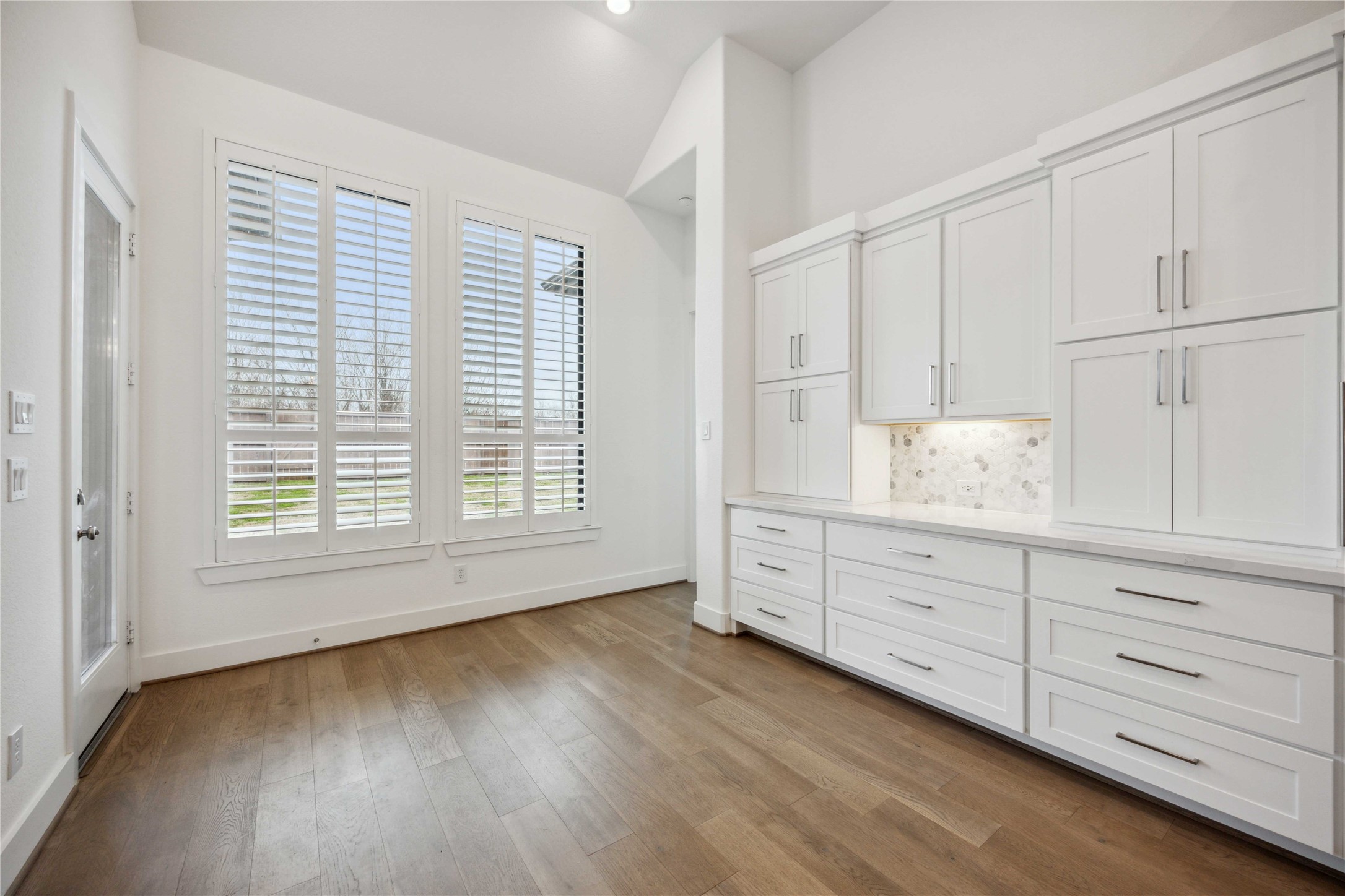 2711 Merlin Way Katy, TX 77493 - Photo 10 of 50 Breakfast nook