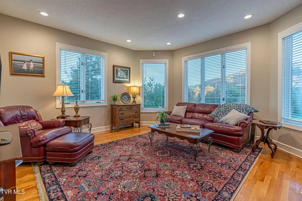 $995,000 | 469 Winterham Drive, Abingdon, VA 24211