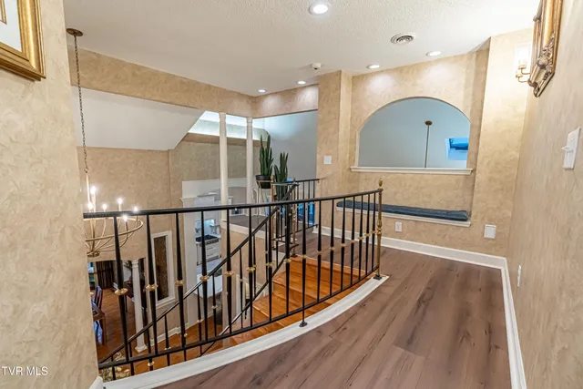 $995,000 | 469 Winterham Drive, Abingdon, VA 24211