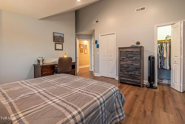 $995,000 | 469 Winterham Drive, Abingdon, VA 24211