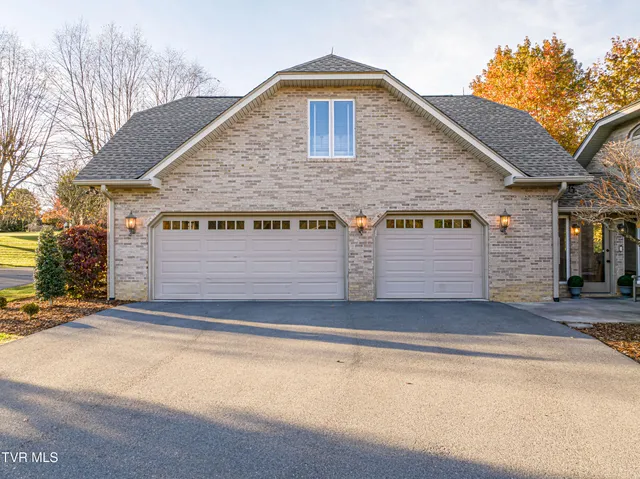 $995,000 | 469 Winterham Drive, Abingdon, VA 24211
