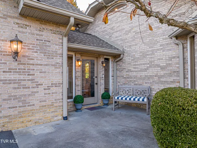 $995,000 | 469 Winterham Drive, Abingdon, VA 24211