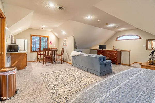 $995,000 | 469 Winterham Drive, Abingdon, VA 24211