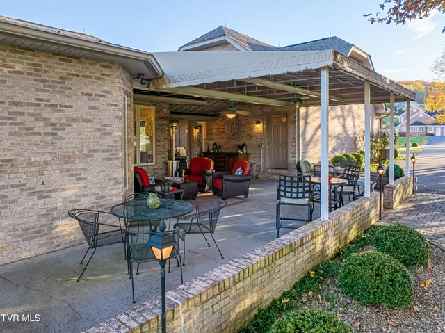 $995,000 | 469 Winterham Drive, Abingdon, VA 24211