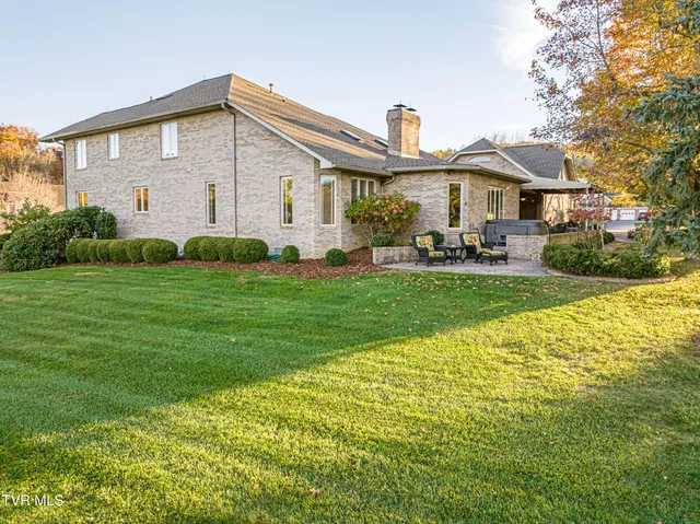 $995,000 | 469 Winterham Drive, Abingdon, VA 24211