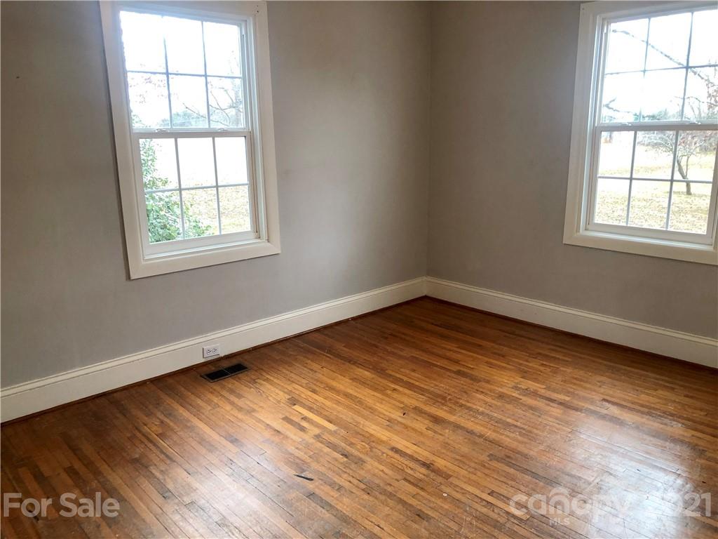 563 Legion Road Lenoir, NC 28645 - Photo 9 of 17 Gallery Image 9