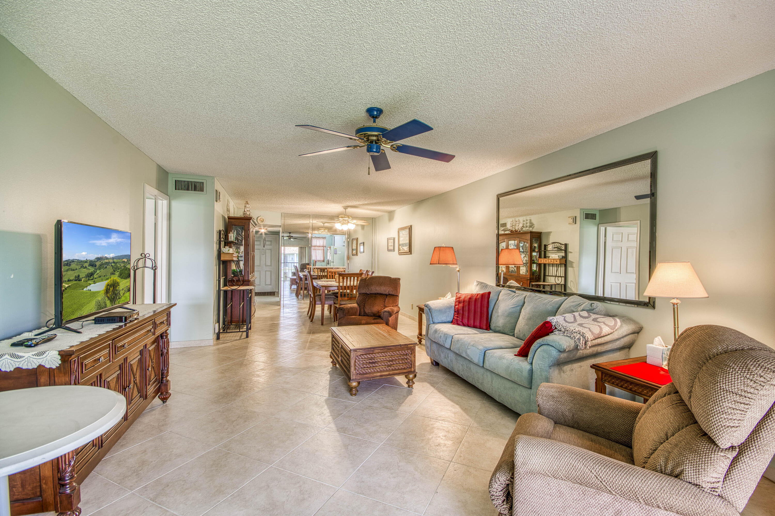 2945 Southwest 22nd Avenue, Unit 206 Delray Beach, FL 33445 - Photo 7 of 20 Living Room