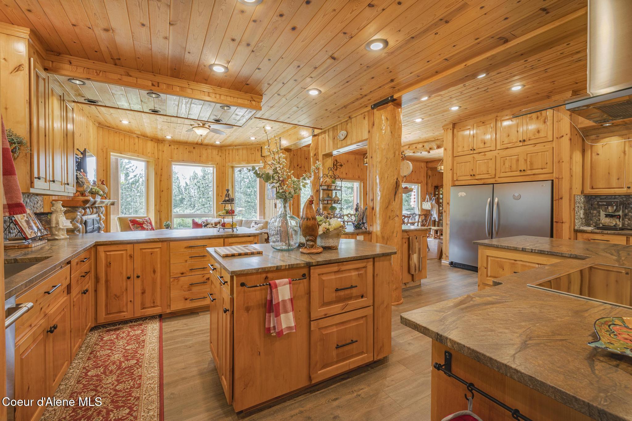 15964 North Songbird Lane Rathdrum, ID 83858 - Photo 10 of 83 Kitchen remodeled in 2023